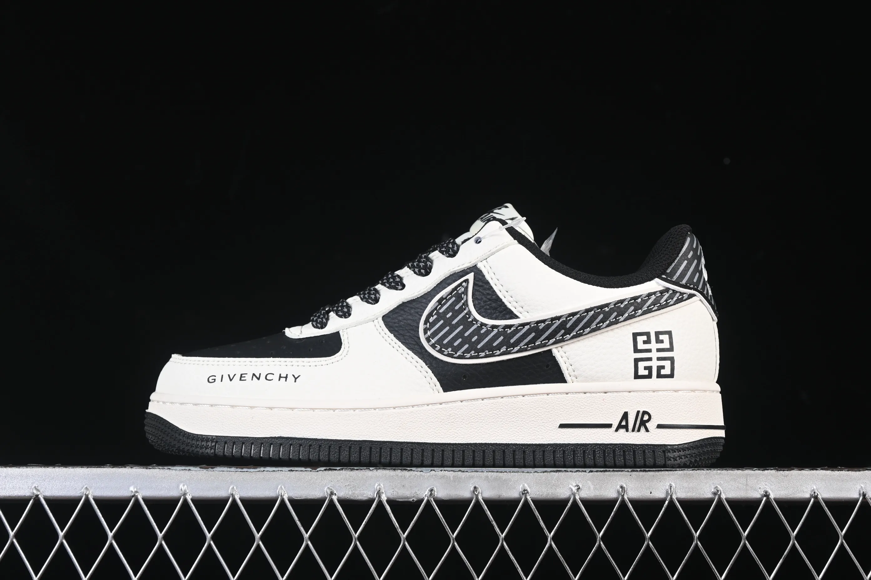 All categories Nk Air Force 1 Air Force series Nk Air Force 1 Low Air Force low top Nike Air Force 1'07 Low Givenchy joint dark blue skyline Air Force 1 low top casual sneakers JP8028-002